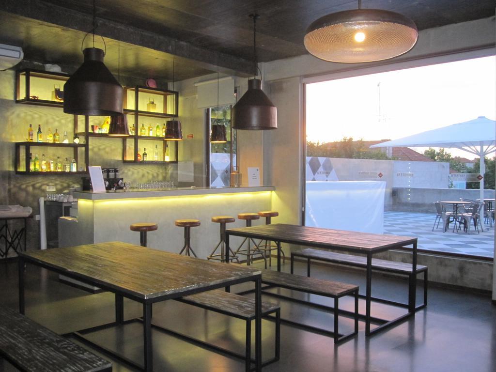 N1 Hostel Apartments And Suites ซานตาเร็ง ภายนอก รูปภาพ