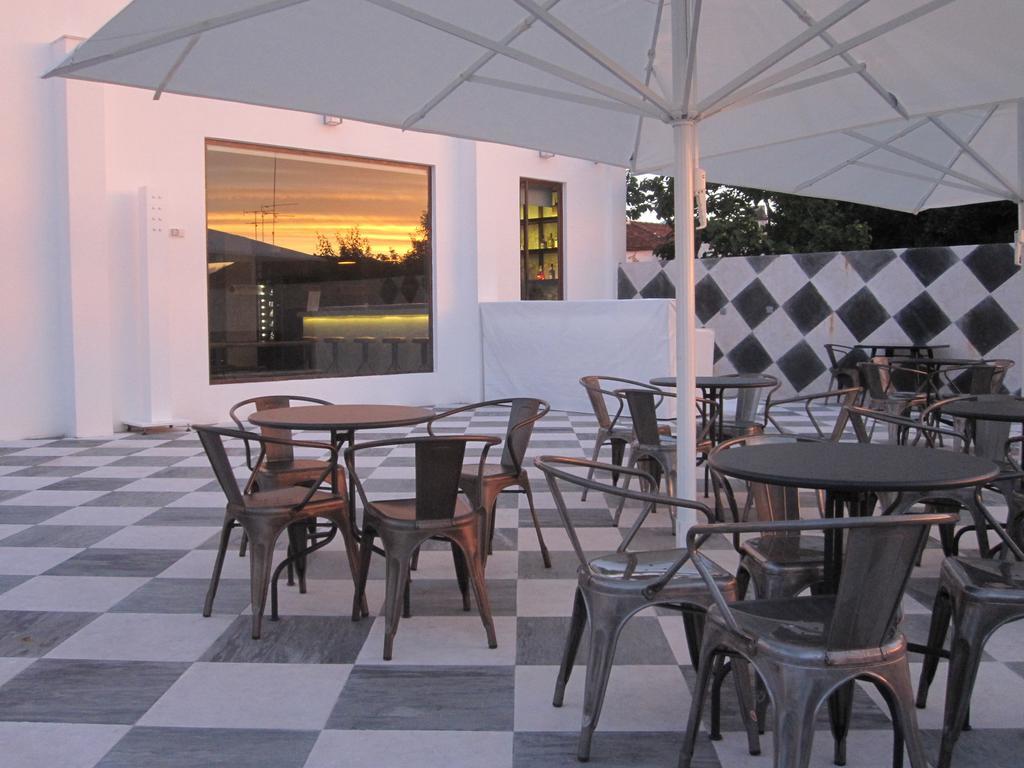 N1 Hostel Apartments And Suites ซานตาเร็ง ภายนอก รูปภาพ